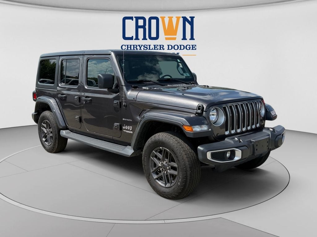 2020 Jeep Wrangler Unlimited Sahara in Granite Crystal Metallic Clearcoat — front three-quarter view