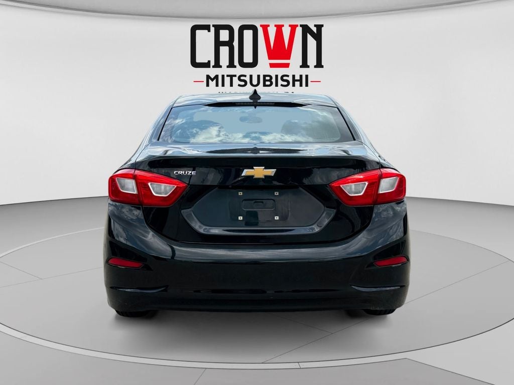 2017 Chevrolet Cruze — interior view