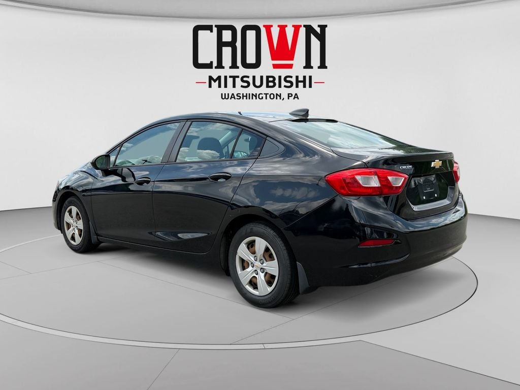 2017 Chevrolet Cruze — detail view